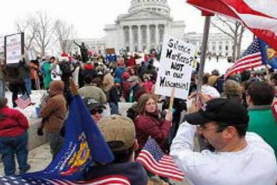 Llegan a Washington tras trece días de caminata manifestantes de Ocupa Wall Street