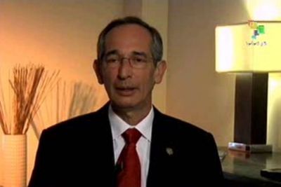 Acciones legales contra presidente de Guatemala, Álvaro Colom;  por extraditar al expresidente Portilla a EU