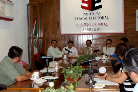 Piden habitantes de Etla normar participación de agencias en futuras elecciones de usos y costumbres