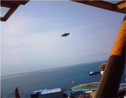 Reporta lector Ovni en la plataforma “Akal C” en Ciudad del Carmen Campeche, sonda del Golfo de México