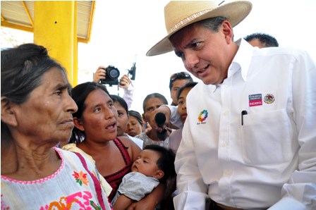 Apoyo total de SEDESOL a indígenas oaxaqueños afectados por los sismos