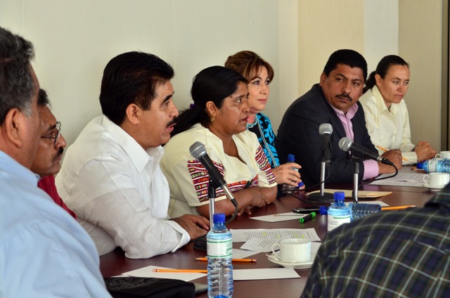 Reunión con migrantes que radican en Canadá