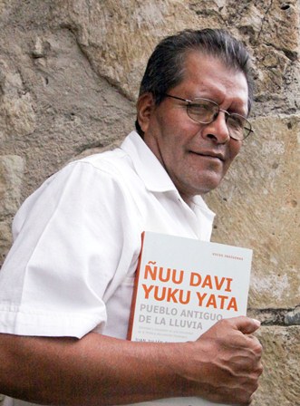 CIESAS presenta libro sobre identidad y educación de la Cultura Mixteca