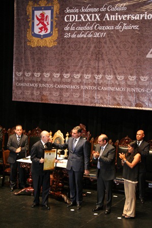 Sociedad y Gobierno debemos asumir con responsabilidad social nuestras tareas