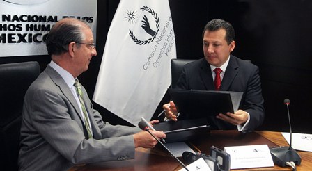 Firman convenio JAPDF y CNDH