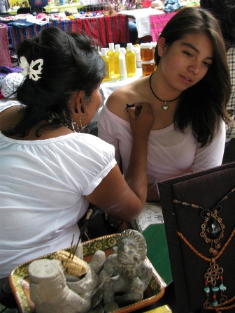 Inicia 7ª feria mujeres productoras y artesanas del DF