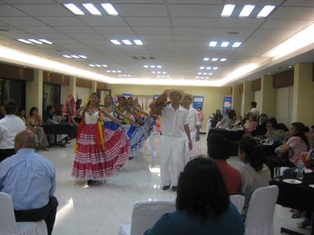 Participa Oaxaca en la Caravana Operadora Turística “VAKACIONA”, en el DF