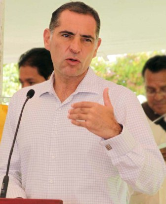 Por la vía legal y el diálogo se defiende el territorio Chimalapa: Gabino Cué