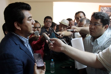 Impulsarán ley de vanguardia para proteger a periodistas oaxaqueños