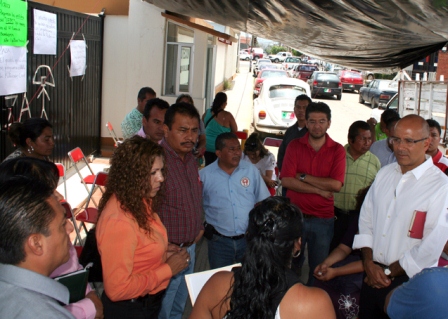 Paro en demanda de destitución del director de Protección  Civil, Manuel Maza Sánchez