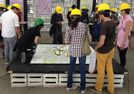 Genera interés constructorio.mx en la Feria de las Culturas Amigas en el DF