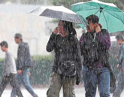 Reportan lluvia en cinco delegaciones del Distrito Federal