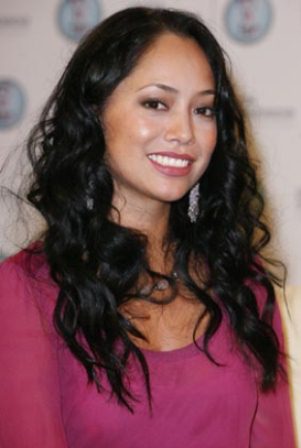 Atrapa Maya Zapata a Universitarios con “Leer Te Lleva a Donde Quieras”