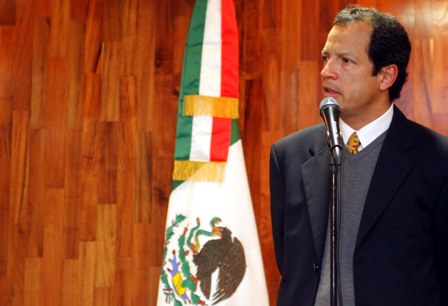 Renuncia Bernardo Vásquez al IEEPO para contribuir al proceso de negociación Gobierno-Magisterio