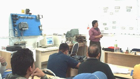 Entregan reconocimientos a graduados del Centro de Capacitación y Adiestramiento en el DF