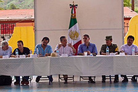 En apoyo a damnificados de la Costa