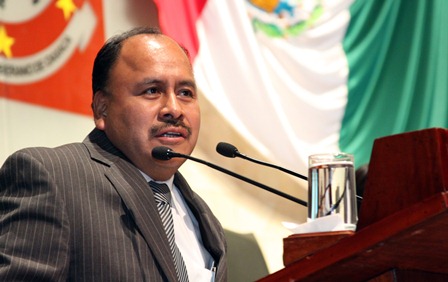 Héctor Lorenzo propone dar reconocimiento a asambleas comunitarias
