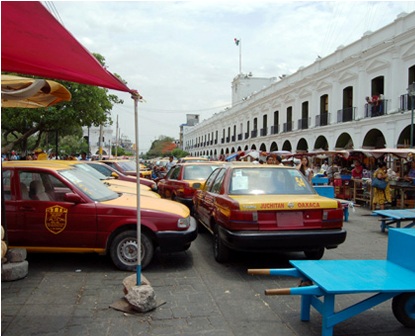 Superado conflicto de sindicato de taxistas en Juchitán; se normaliza el servicio