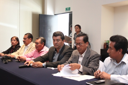 Entregan organizaciones a Congreso iniciativa de Ley de Fomento a la Actividad Periodística en Oaxaca