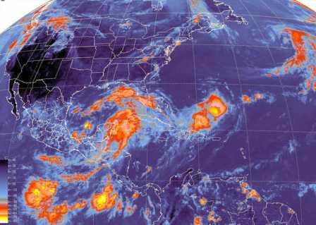 Continúan las lluvias de fuertes a intensas sobre la Península de Yucatán y Oriente del país