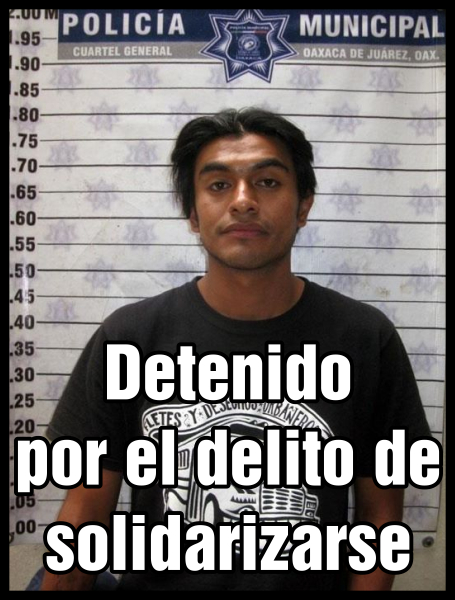 Aprehende policía de Oaxaca a manifestante contra imposición de Peña Nieto, a 20 más y a dos turistas