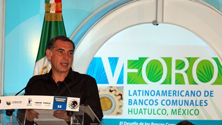 Oaxaca se suma a esquemas financieros que estimulan el desarrollo con justicia social: Cué