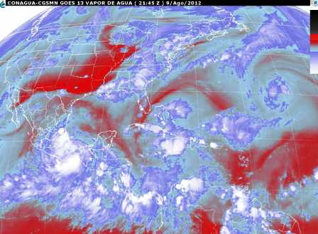 Ahora amenaza “Ernesto” a Veracruz; deja saldo blanco en Quintana Roo