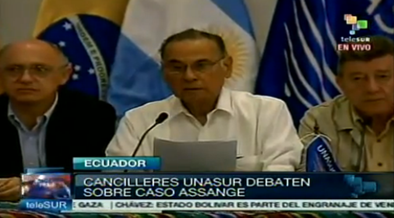 Unasur respalda a Ecuador ante amenaza de Inglaterra de arrestar Assange, refugiado en sede diplomática ecuatoriana