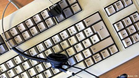 Indígenas reivindican su cultura en las redes sociales, aunque lo hagan en español: experta alemana