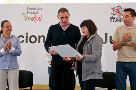 Premian a emprendedores oaxaqueños en el Día Internacional de la Juventud