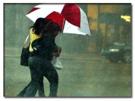 Lluvia generalizada en la Ciudad de México durante la madrugada; registran 55 encharcamientos