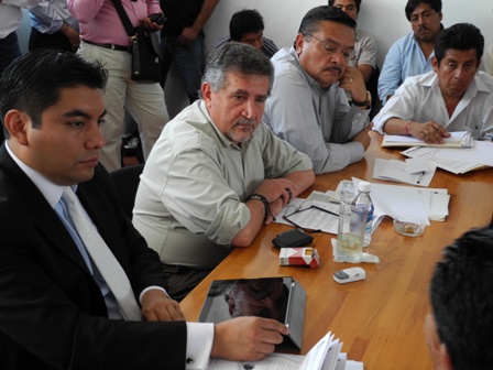 Atiende gobierno de Oaxaca a transportistas de la región de la Cañada