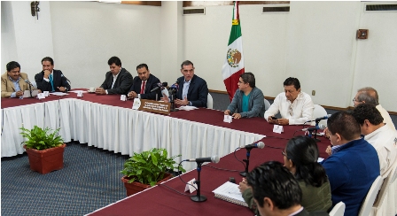 Oaxaca tiene rumbo y avanzamos con firmeza, asegura Cué Monteagudo