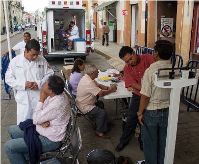 Realiza Secretaría de Salud de Oaxaca Feria de la Salud en la XXI Audiencia Pública