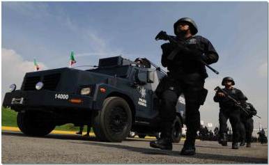 Participan divisiones de la Policía Federal en el desfile militar del 16 de Septiembre, Día de la Independencia de México