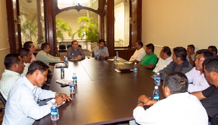Instalan mesa de diálogo Santiago Amoltepec y San Mateo Yucutindoo por conflicto agrario
