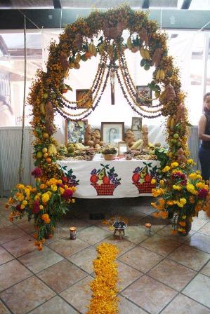 Preserva IMSS tradición de Día Muertos; Auditoría Patrones gana XII concurso de altares