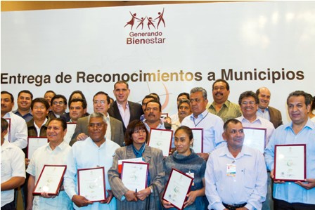 Inauguran Primer Congreso Internacional Municipalista, en Miahuatlán, Oaxaca