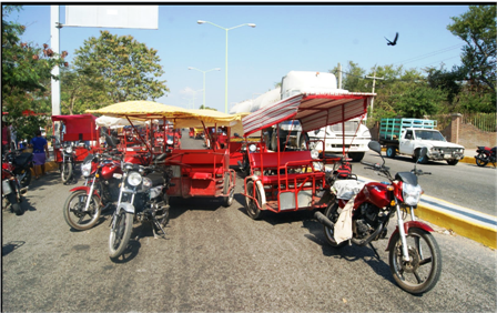 Acuerdan solución al transporte SEVITRA y taxistas de Juchitán