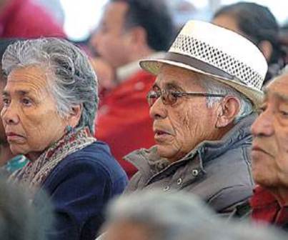 Incrementan monto de la pensión alimentaria para adultos mayores en la ciudad de México