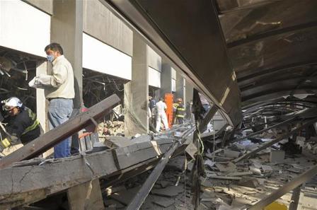 Confirman 25 muertos y 101 personas lesionadas por explosión en edificio de Pemex