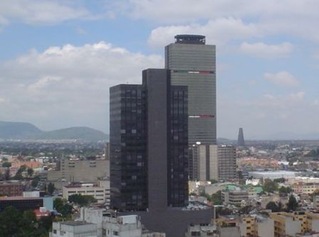 Sin daño estructural inmuebles ubicados en las calles aledañas a la Torre de Pemex, en el DF