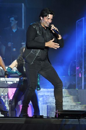 Se presentan con mucho éxito “2 grandes en el zócalo, Chayanne y Marc Anthony”