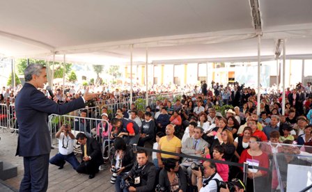 El de la Ciudad de México, gobierno con vocación de izquierda que trabaja sin distinciones: Mancera