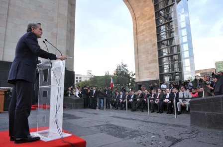 Convoca Mancera Espinosa a consulta ciudadana para impulsar una Constitución de la Ciudad de México
