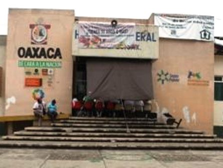 Paro hoy en el Hospital Regional de Tuxtepec, contra secretario salud de Oaxaca German Tenorio