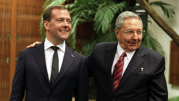 Medvédev propone diversificar el comercio entre Rusia y Brasil