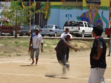 Inicia el Torneo Estatal de Pelota Mixteca, en Oaxaca; impulsan juegos prehispánicos
