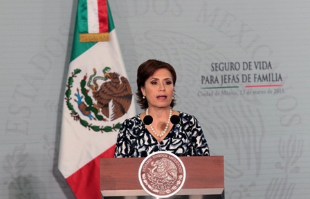 Asegurará Sedesol a 1.7 millones de mujeres jefas de familia en el país: Rosario Robles