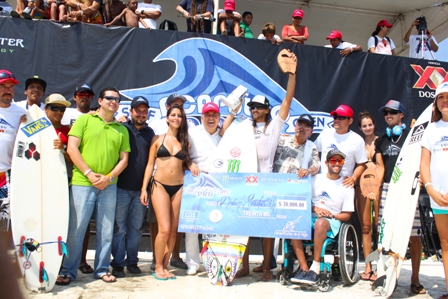 Dylan Southworth del equipo del Monster Energy Team se proclamó campeón de surf